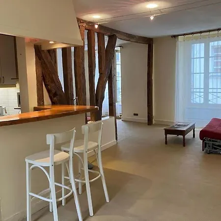 Grande Chambre Dans Studio Apartment *
