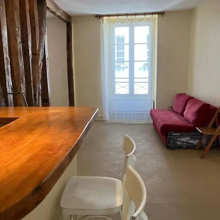 Grande Chambre Dans Studio * Париж